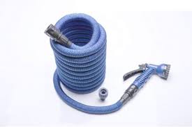 Manguera de Riego Extensible Tricapa Azul 5-15MT con Conectores y Pistola 8 Funciones