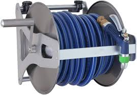 Carrete de Manguera de Metal con Soporte